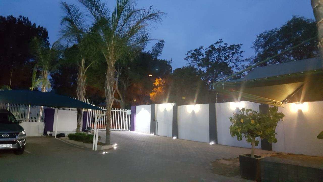 Lala Dene Lodge Bloemfontein Zewnętrze zdjęcie