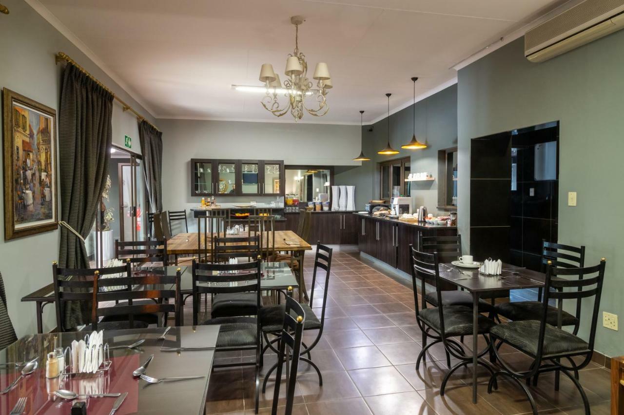 Lala Dene Lodge Bloemfontein Zewnętrze zdjęcie