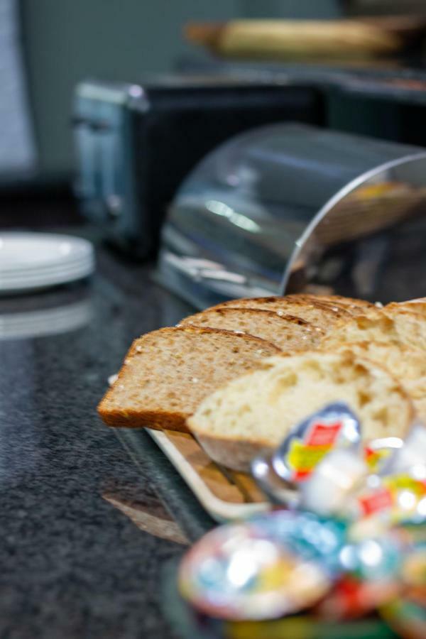 Lala Dene Lodge Bloemfontein Zewnętrze zdjęcie