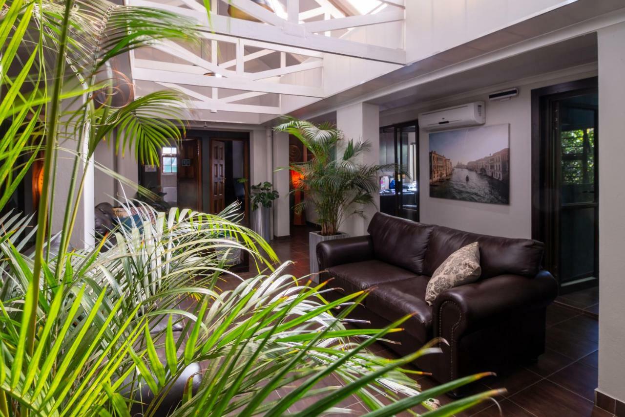 Lala Dene Lodge Bloemfontein Zewnętrze zdjęcie