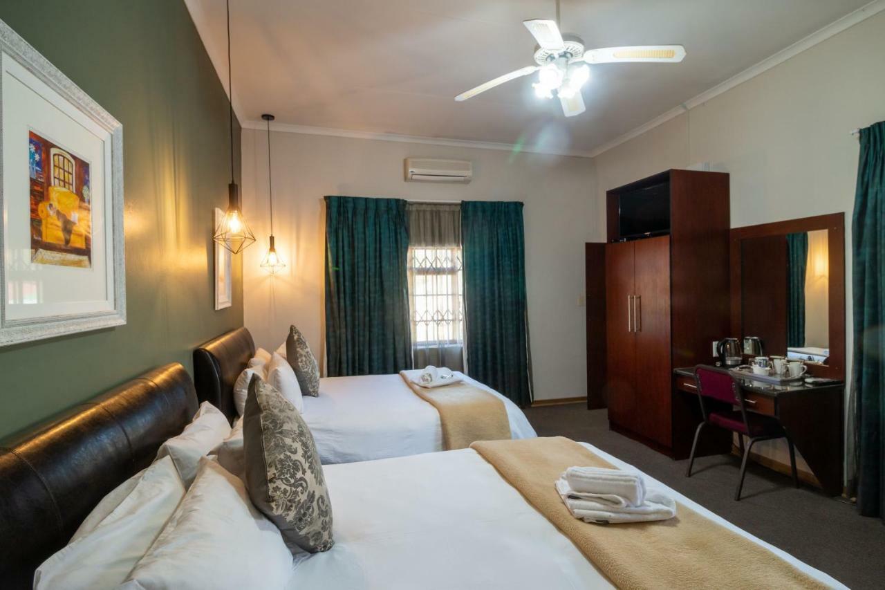 Lala Dene Lodge Bloemfontein Zewnętrze zdjęcie