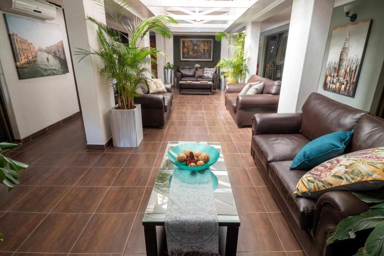 Lala Dene Lodge Bloemfontein Zewnętrze zdjęcie